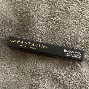 Anastasia Beverly Hills Brow Pen in Dark Brown
